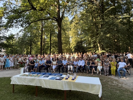 podelitev maturitetnih spričeval Gimnazija Ravne (4)